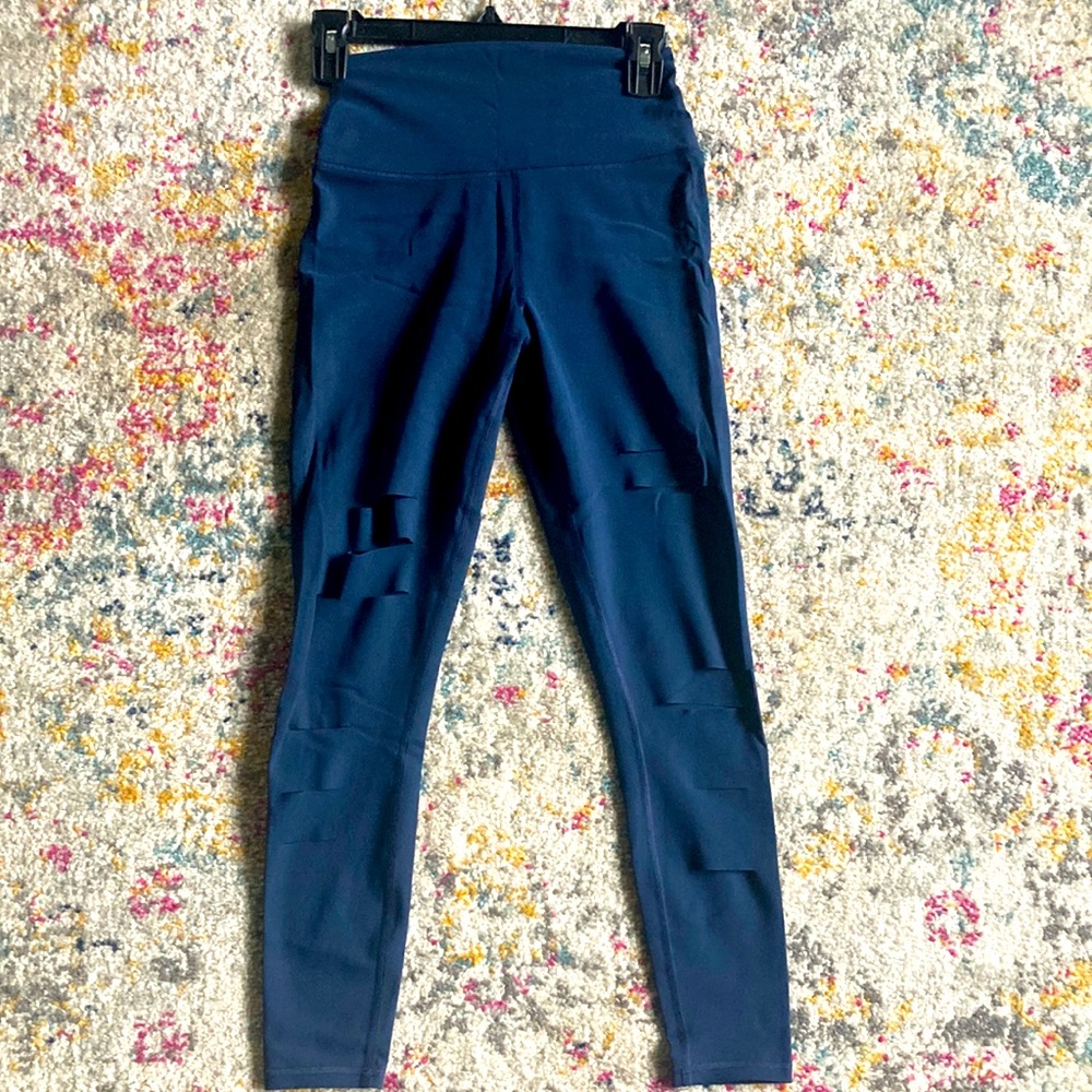 Alo warrior leggings.